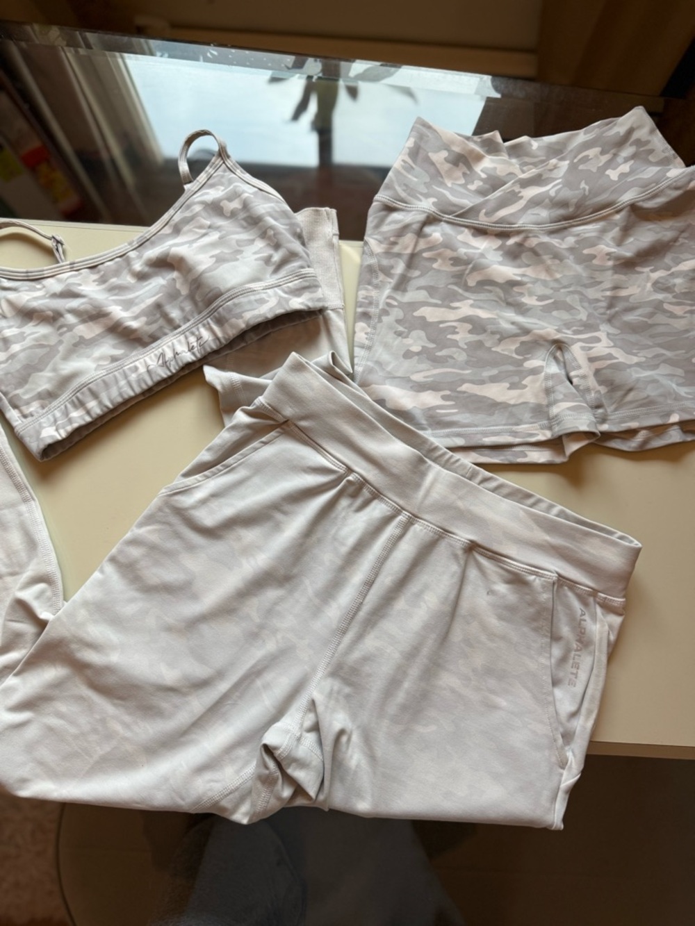 Alphalete Light Beige Camo & Solid Women's Shorts Set